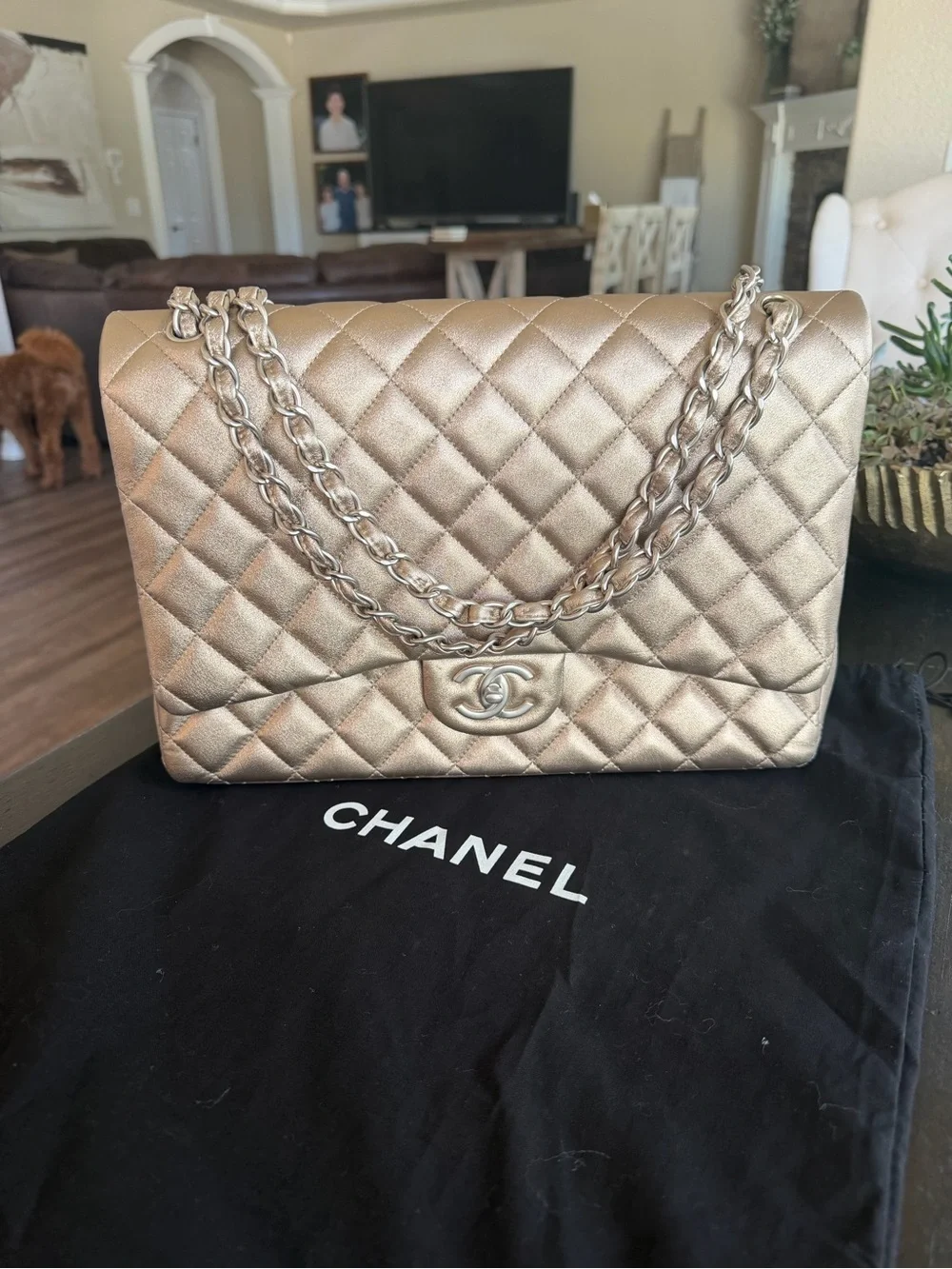 CHANEL Maxi Double Flap Bag in Metallic Gold Lambskin Leather